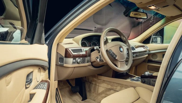 2020-06-29 Youngtimer Magazine – BMW 750-2814.jpg