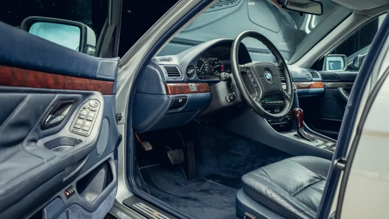 2020-06-29 Youngtimer Magazine – BMW 750-2825.jpg