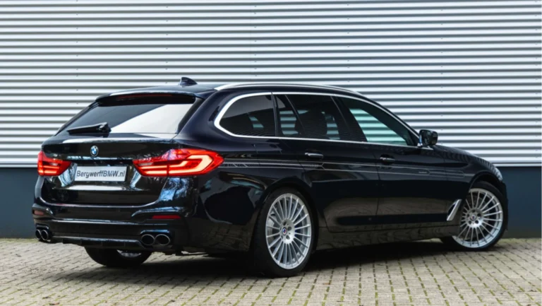 ALPINA20B520Touring20Bi-Turbo20Sperre20Azurite20Black20Metallic20Exklusivleder20Nappa20Schwarz20G31202018202.jpg