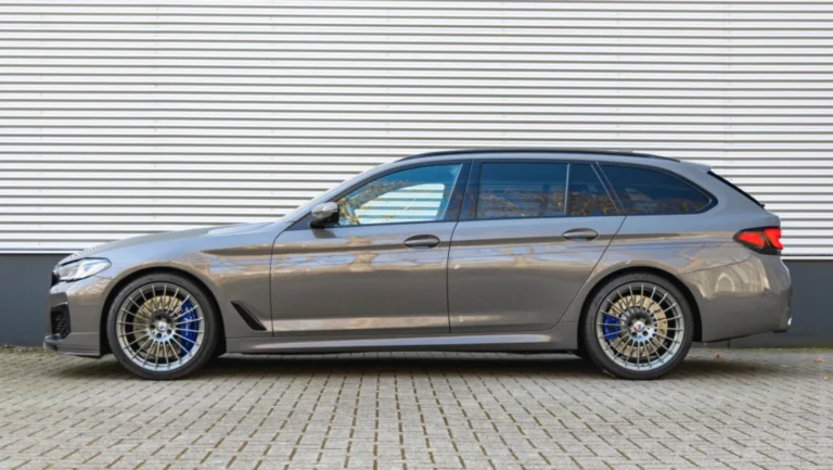 ALPINA20B520Touring20Lavalina20220G3120Berninagrau20Bernstein20effect20metallic203.jpg