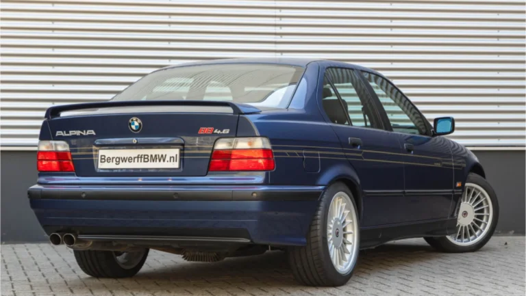 ALPINA20B8204.620E3620ALPINA20Blau20220Metallic20manual201996202.jpg