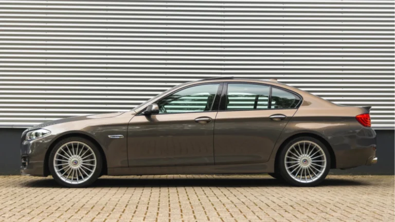 ALPINA20F1020B520Bi-Turbo20Lavalina20220Akrapovic20Sperre20Champagner20Quartz20Alvit20Grau7_0.jpg