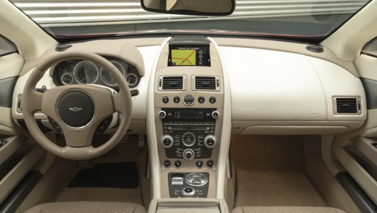 Aston Martin Lagonda Taraf Europese registratie (8).jpg