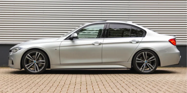 BMW203-serie20340i20M-Sport20-20Dak20-20M-Performance20Power202620Sound20Kit208.jpeg-1