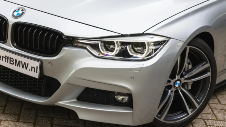 BMW203-serie20340i20M-Sport20-20Dak20-20M-Performance20Power202620Sound20Kit209.jpeg