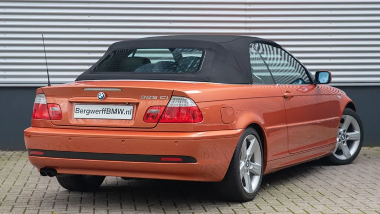 BMW20325Ci20Cabrio20Individual20Coloured20Gold20Metallic20E4620Bergwerff204.jpg
