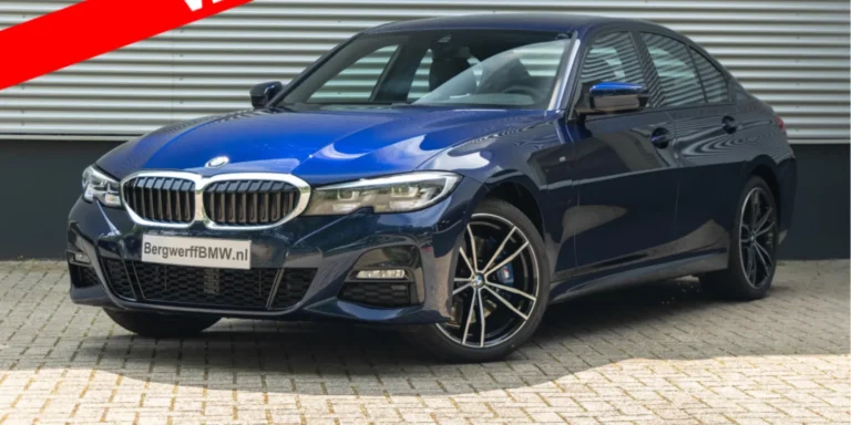 BMW20330e20Individual20Tanzanite20Blue20metallic20Alcantara20Sensatec20schwarz20G2020Sedan20Bergwerff201.jpg-1