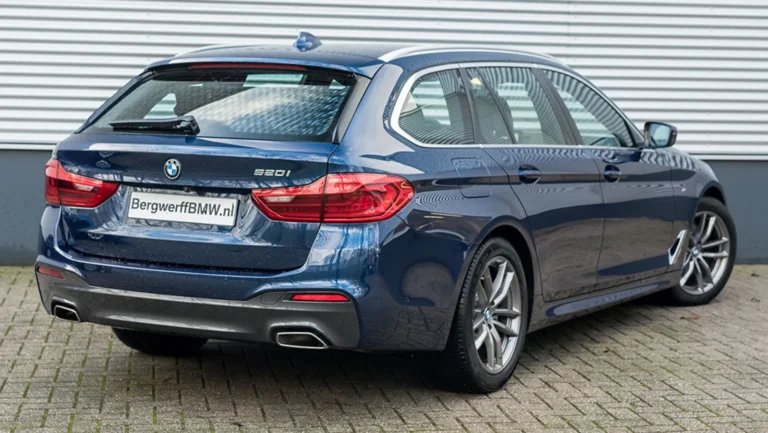 BMW20520i20Touring20High20Executive20M-Sport20Mediterranblau20G3120Bergwerff202.jpg