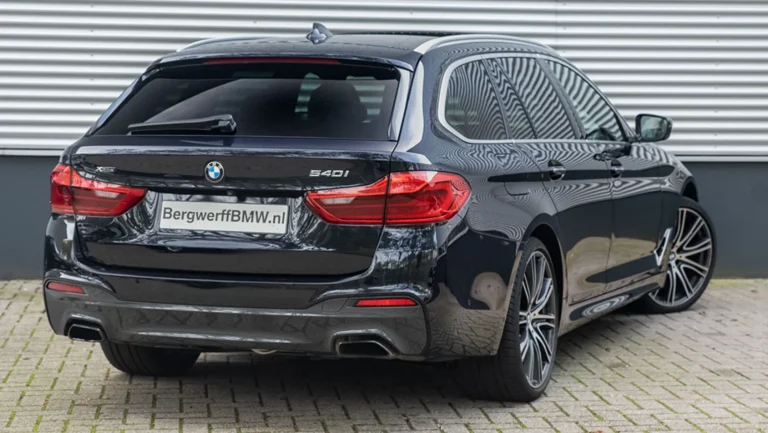 BMW20540i20Touring20xDrive20M-Sport20Carbon20Black20Dakota20Elfenbeinweiss20G3120Bergwerff202.jpg