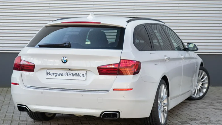 BMW20550i20Touring20Full-option20Mineralweiss20Exklusivleder20Nappa20Mokka20Schwarz20F1120Bergwerff202.jpg