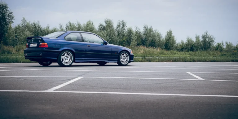 BMW20E3620M320Coupe20Avus20Blue20Pearl20Avusblau20Metallic20Sonderwunsch20199420First20Paint20Classic20282229.jpg-1