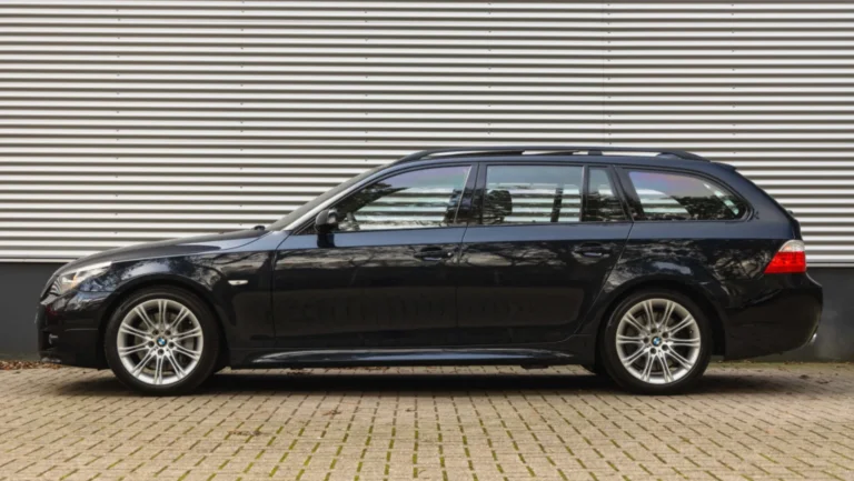BMW20E61205-serie20Touring20550i20Youngtimer20-20Facelift20-20M-Sport20207_0.jpeg