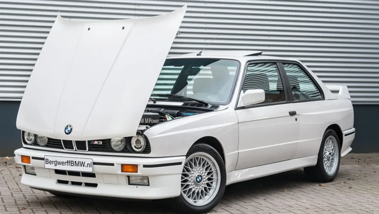 BMW20M320E3020Alpinweiss20Bergwerff204.jpg