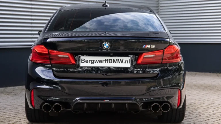 BMW20M520Sedan20Carbon20Brakes20Akrapovic20Volleder20Merino20Silverstone20II20Azuritschwarz20F9020Bergwerff204.jpg