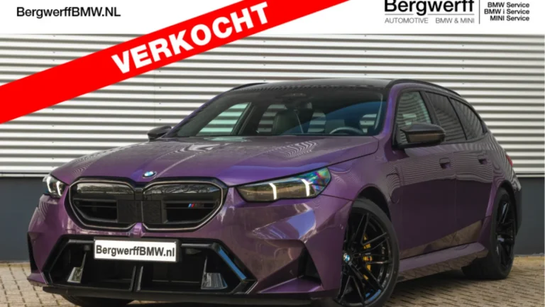 BMW20M520Touring20Individual20Daytonaviolett20leder20Meriono20Silverstone20Schwarz20G99201_1.jpg