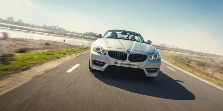 BMW20Z420Roadster20sDrive35is20Mille20Miglia20Edition20Frozen20Polaris20Silver20E8920Cabrio20Leder20Kansas20Schwarz20282028329.jpg-1