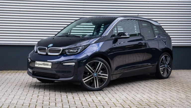 BMW20i320120Ah20BEV20Imperialblau20I0120Bergwerff205.jpg