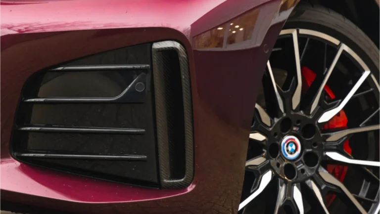 BMW20i420M5020Individual20Wildberry20Metallic20G2620BMW20Individual20Volllederausstattung20Schwarz20Electric205.jpg