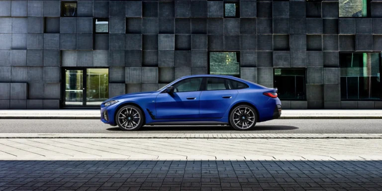 BMW20i420M5020xDrive20Pytonic20blue20individual2028229.jpg-1