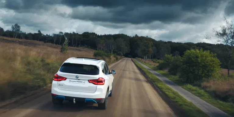 BMW20iX320Electric20High20Executive20Mineral20White20Metallic20Leder20Vernasca20Mokka20stiksel20Schwarz20G0820SUV2028829.jpg-1