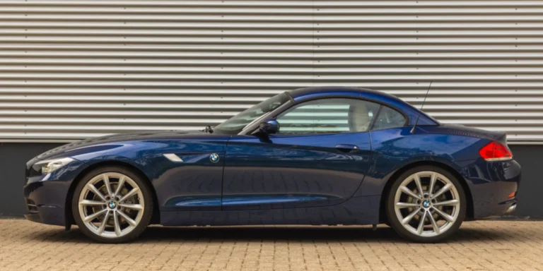 BMWC2A0Z420RoadsterC2A0sDrive30i20Deep20Sea20Blue20Pearl20Uitgebreid20lederen20bekleding20Kansas20met20SunReflect203.jpg-1