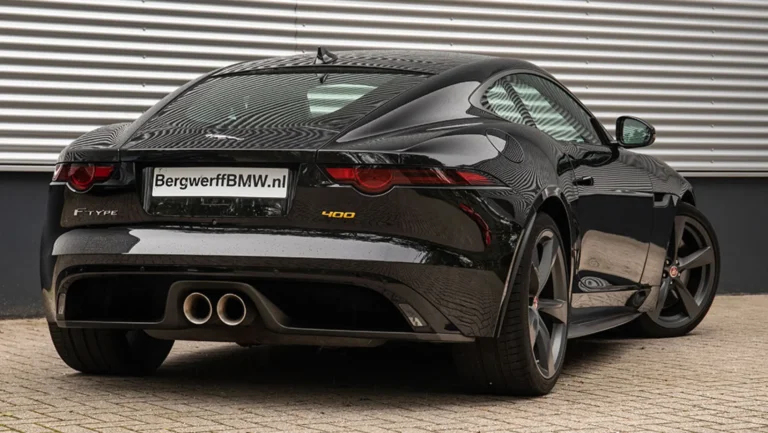 Jaguar20F-Type203.020V620RWD2040020Sport20Santorini20Black20Pearl20Metallic20Bergwerff202.jpg