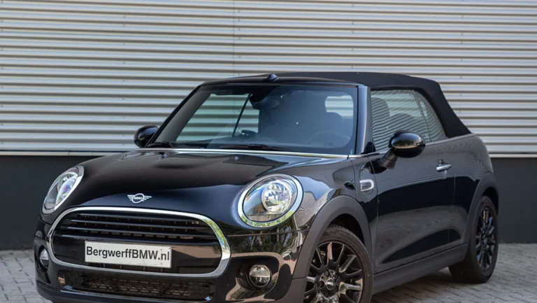 MINI20Cooper20Cabrio201.520Pepper20Midnight20Black20F5720Bergwerff203.jpg