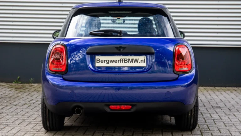 MINI20Cooper20One201.520Black20Edition20Starlight20Blue20F5520Bergwerff209.jpg