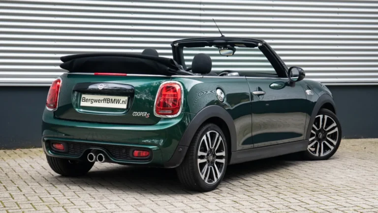 MINI20Cooper20S20Cabrio20Chili20F5720Britisch20Racing20Green20201920Diamond20Carbon20Black20Bergwerff202.jpg
