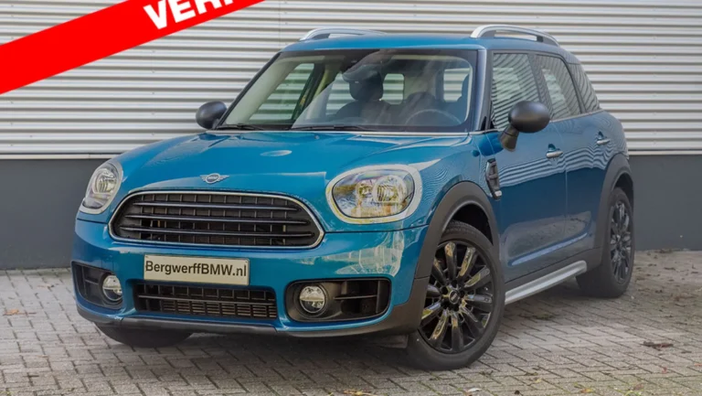 MINI20Countryman201.520One20Business20Edition20Island20Blue20F6020Bergwerff201.jpg-1
