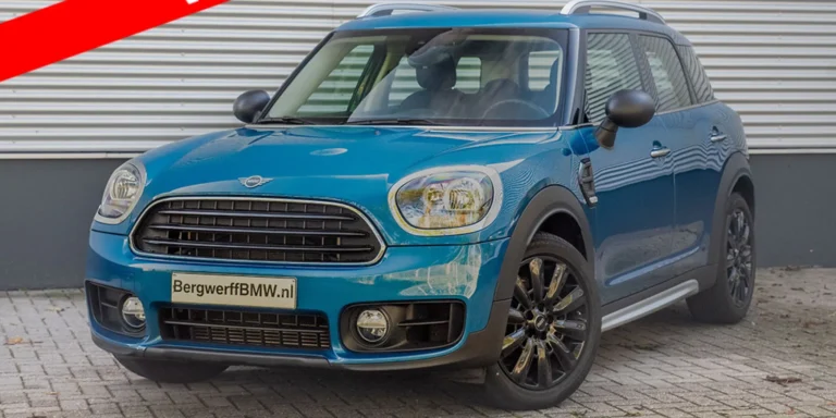MINI20Countryman201.520One20Business20Edition20Island20Blue20F6020Bergwerff201.jpg-2