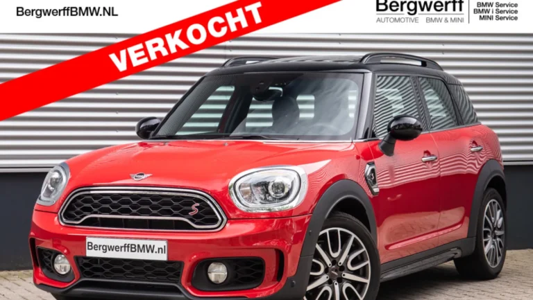 MINI20Countryman20Cooper20S20Knightbridge20Chili20red20MINI20Yours20leer20lounge20Carbon20Black_0.jpg