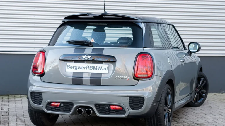 Mini20Cooper20S202.020Chili20Moonwalk20Grey20Leder20Cross20Punch20Carbon20Black20F5620Bergwerff202.jpg