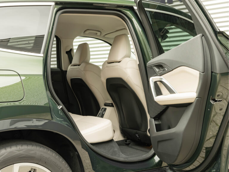 53699870-27-2